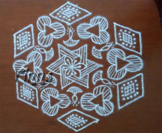 19 Dots kolam w19 dots kolam with stars, tirangles, deepams